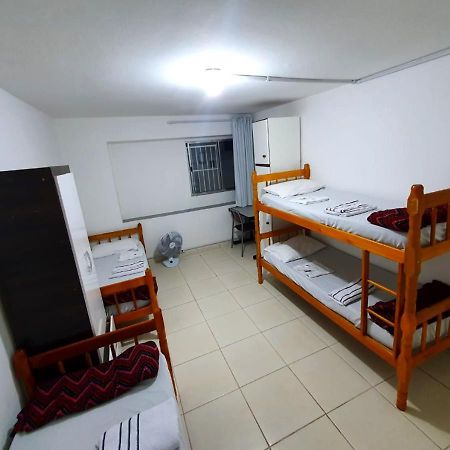 Hostel Airport Rooms Diadema Екстериор снимка