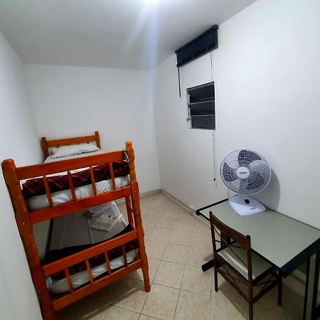 Hostel Airport Rooms Diadema Екстериор снимка