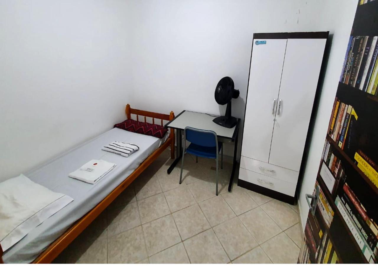 Hostel Airport Rooms Diadema Екстериор снимка